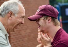 경로당이 봉사의 장으로… 충북 시니어자원봉사단 시범 운영